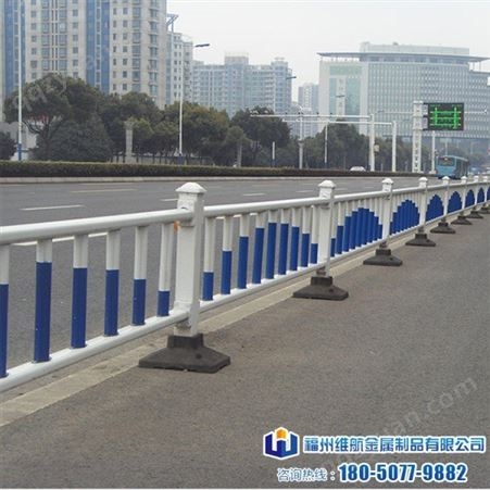 道路护栏厂供应塑钢道路护栏 人行道护栏 隔离带护栏