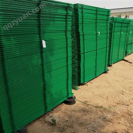 防抛网 钢格板低碳冷拔钢丝护栏网 围山 圈地 种植养殖围网