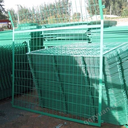 防抛网 钢格板低碳冷拔钢丝护栏网 围山 圈地 种植养殖围网
